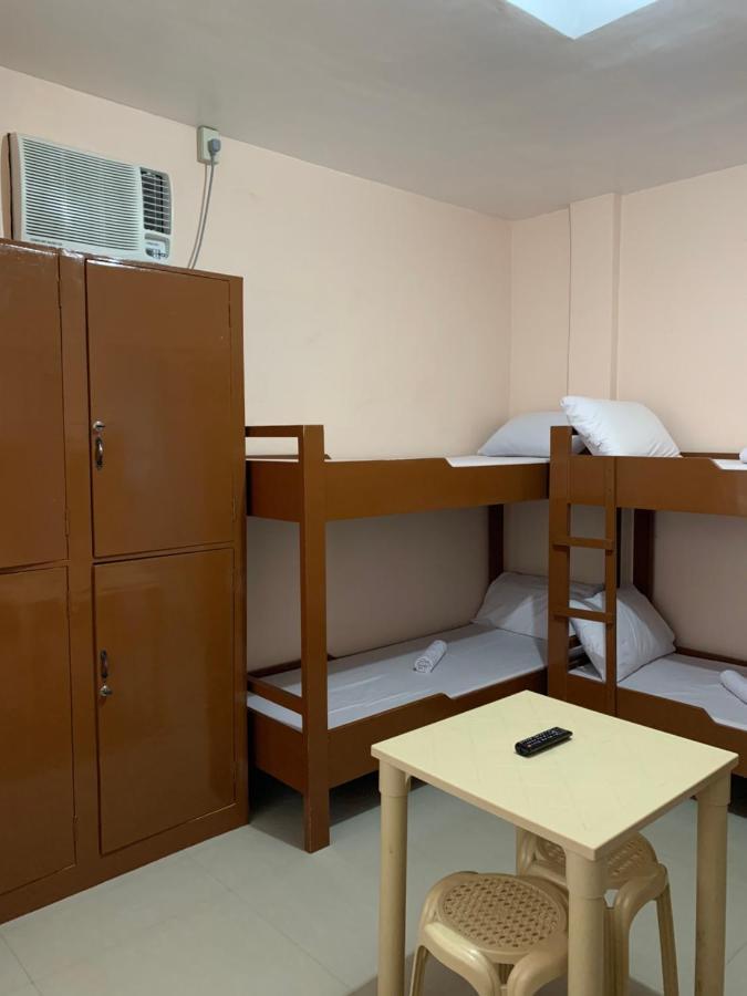 Brielles Travellers Inn Tagbilaran City Bagian luar foto